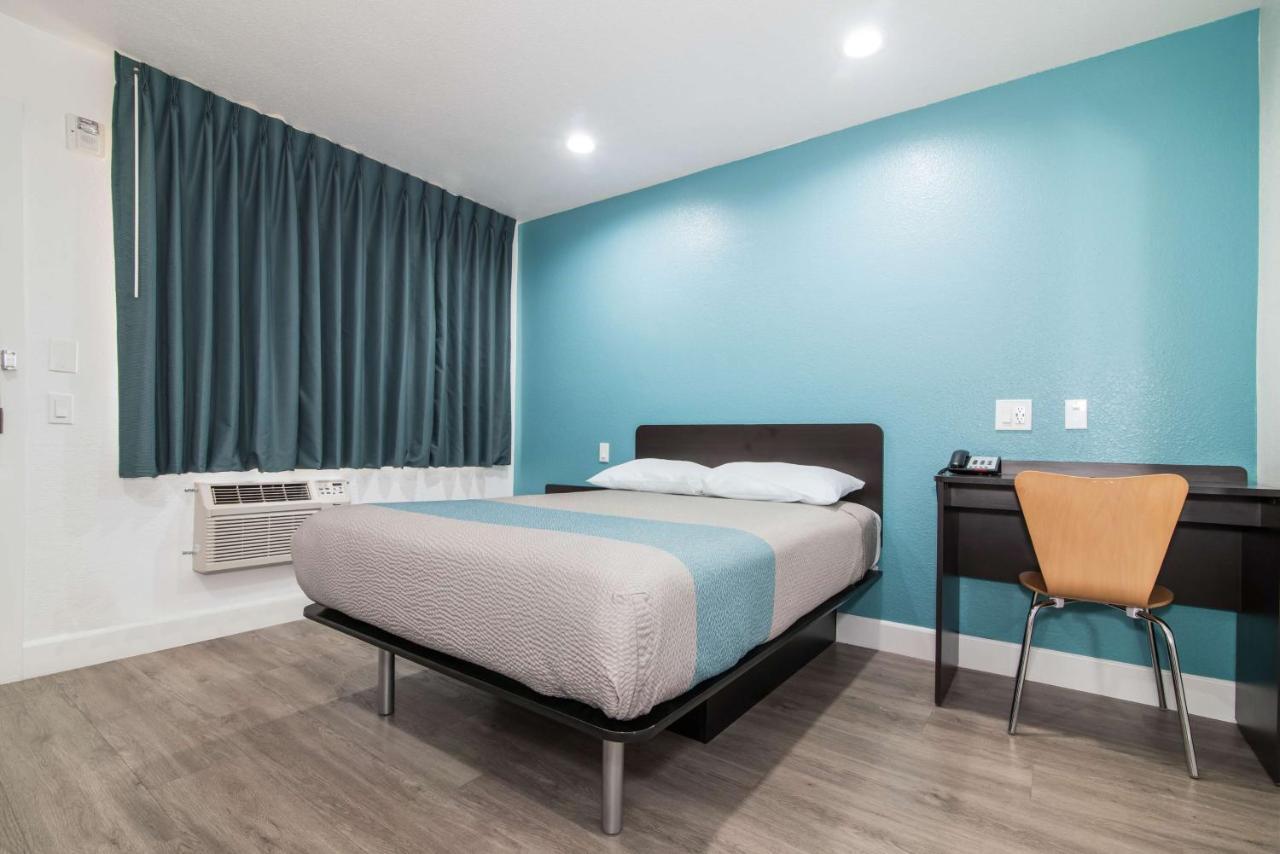 Motel 6-Moreno Valley, Ca - Perris ภายนอก รูปภาพ