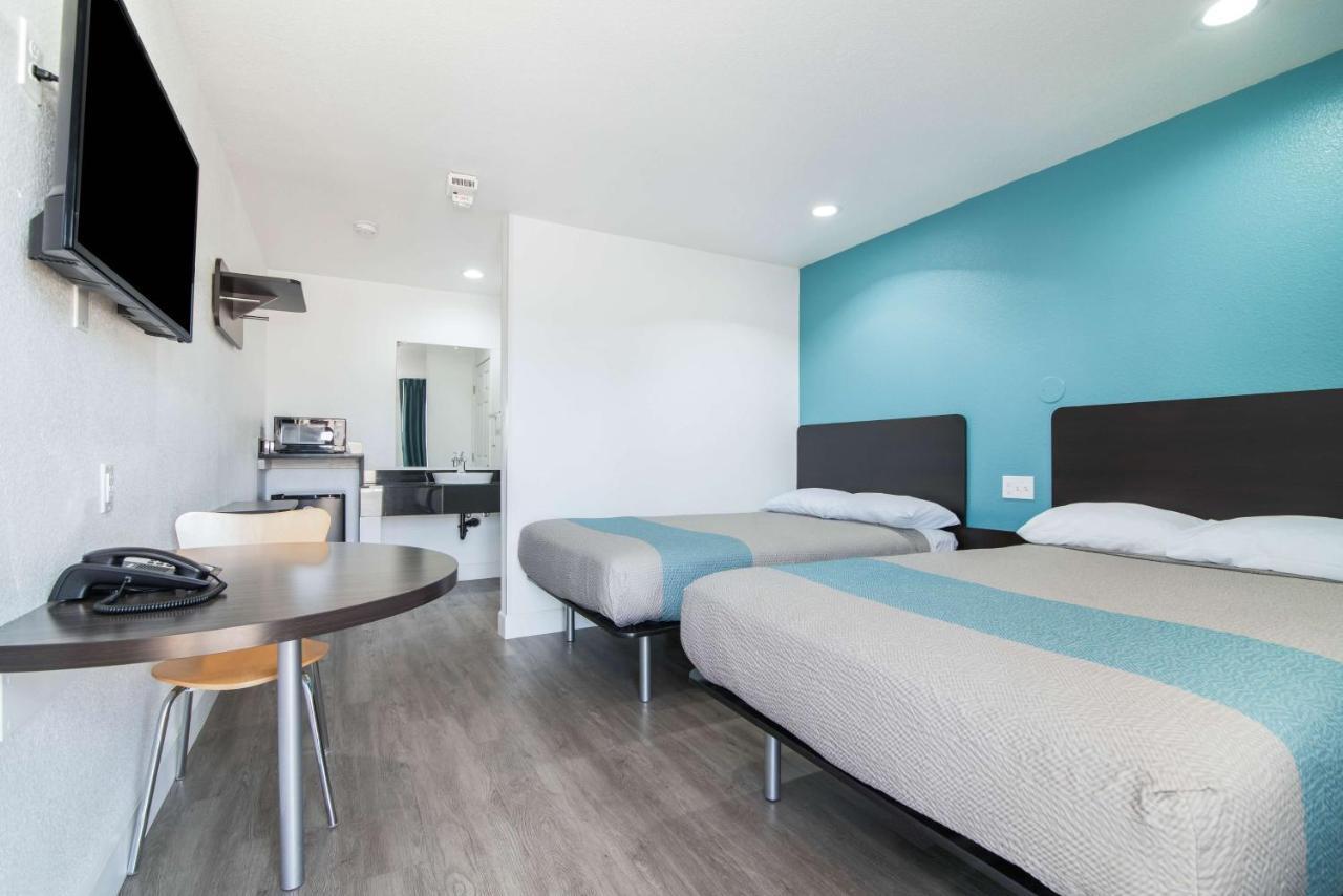 Motel 6-Moreno Valley, Ca - Perris ภายนอก รูปภาพ